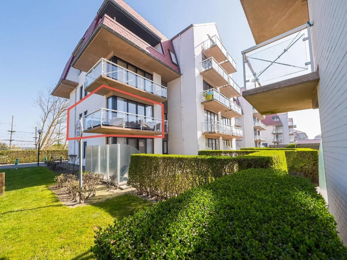 Cosy Apartment Near The Center 米德尔克尔克