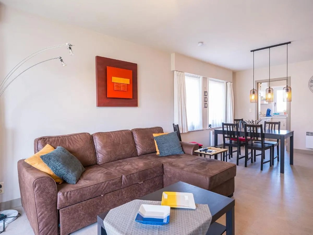 Cosy Apartment Near The Center 米德尔克尔克
